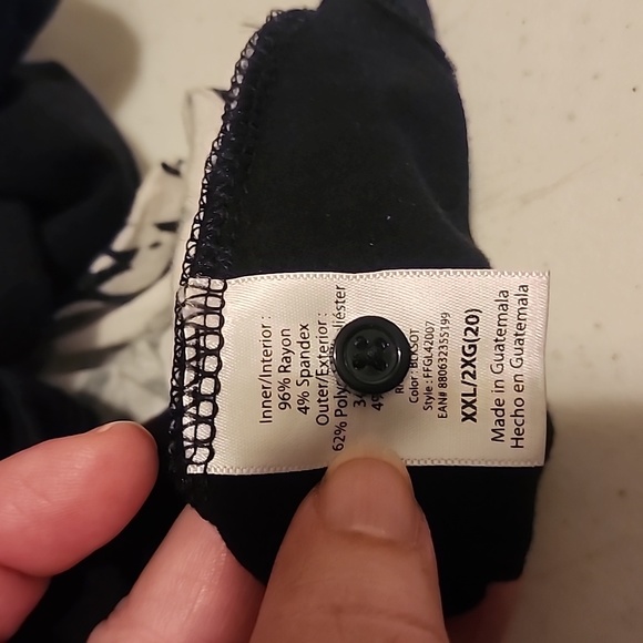 ๐ฅ๐ฅ 2 for $10 ๐ฅ๐ฅ George Woman's Shirt with Attached Cardigan - Picture 6 of 6